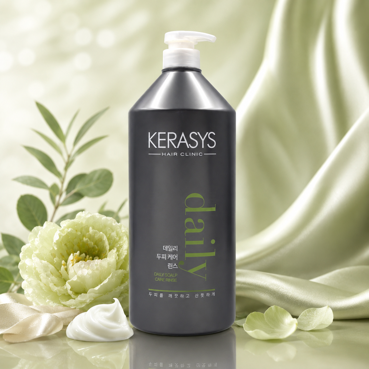 KeraSys Hair Clinic Daily Scalp Care Conditioner 1500ml Korean scalp care conditioner that nourishes hair while helping to soothe, balance and maintain a healthy scalp.